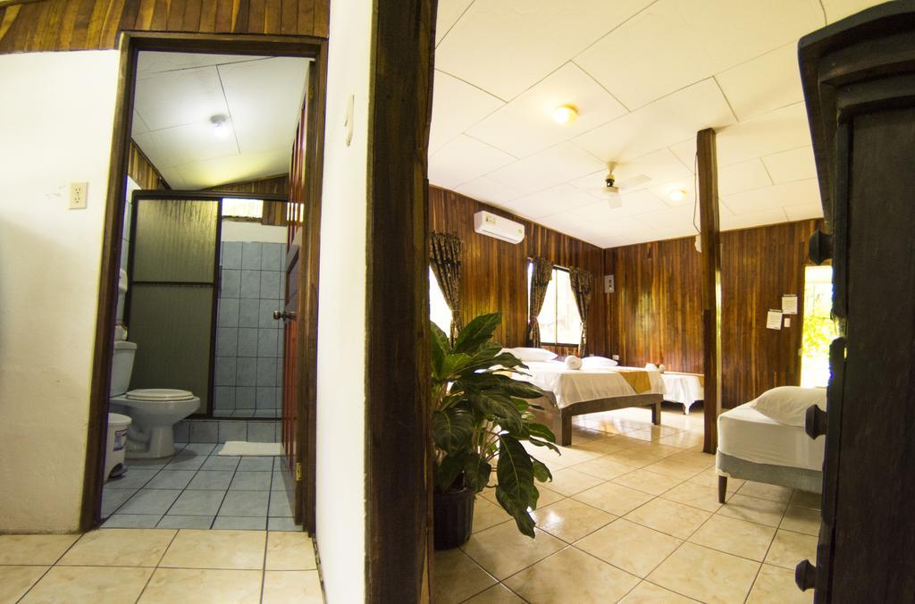 Manuel Antonio Hostel Resort Ngoại thất bức ảnh