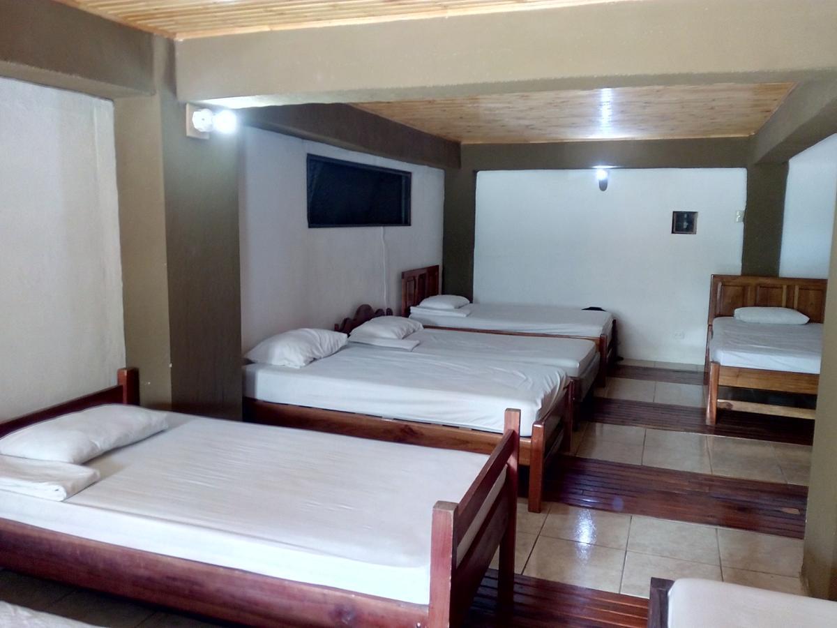 Manuel Antonio Hostel Resort Ngoại thất bức ảnh