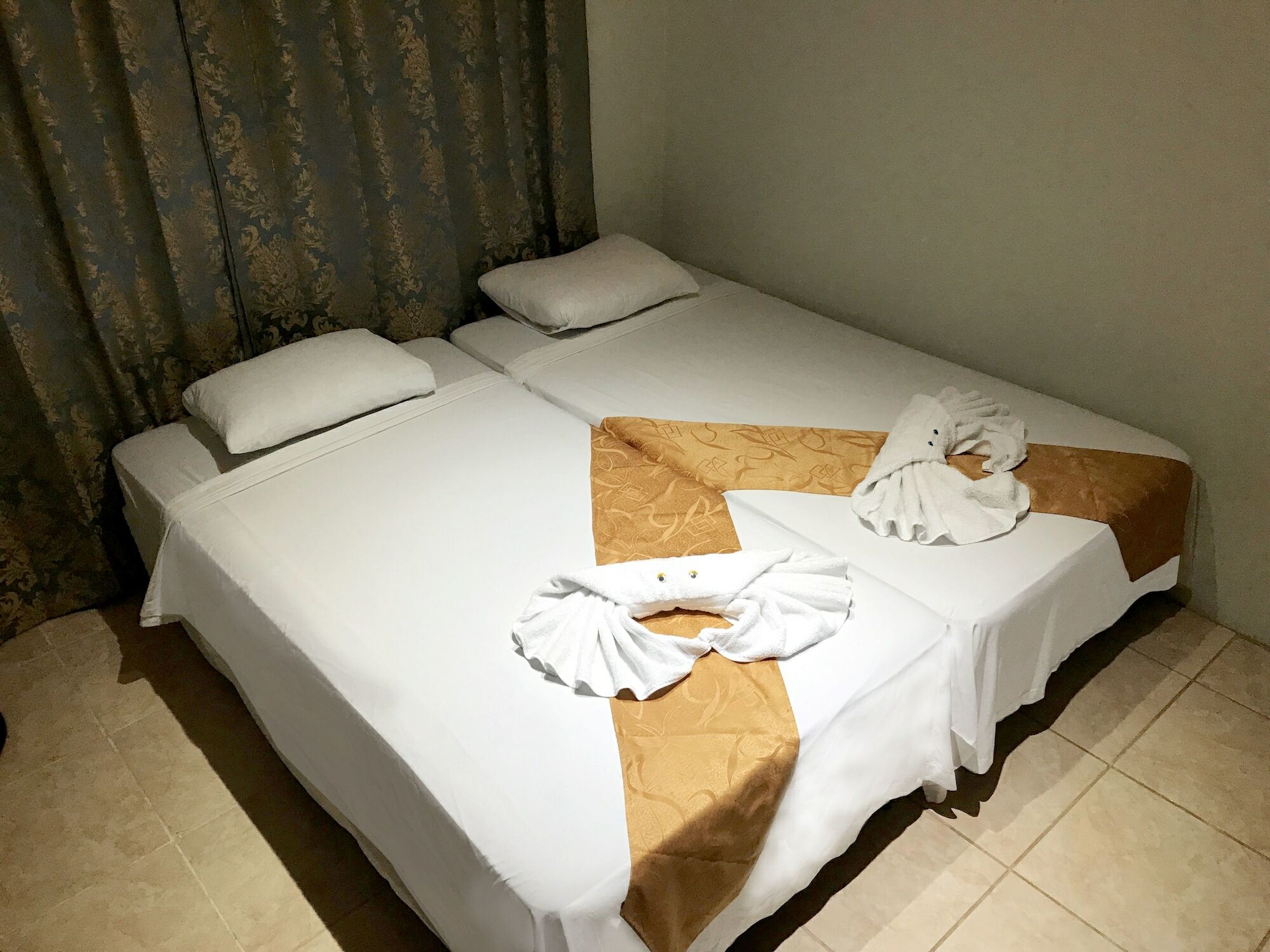 Manuel Antonio Hostel Resort Ngoại thất bức ảnh